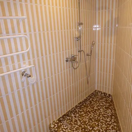 Appartement Sunny And Spacious With Terrace