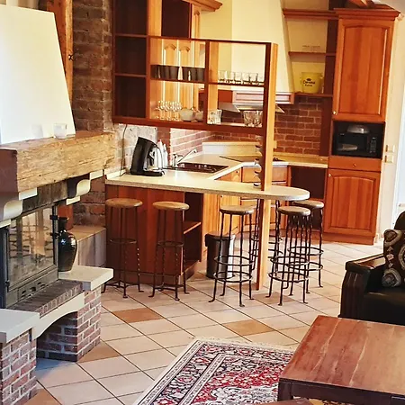 Sunny And Spacious With Terrace Apartment *